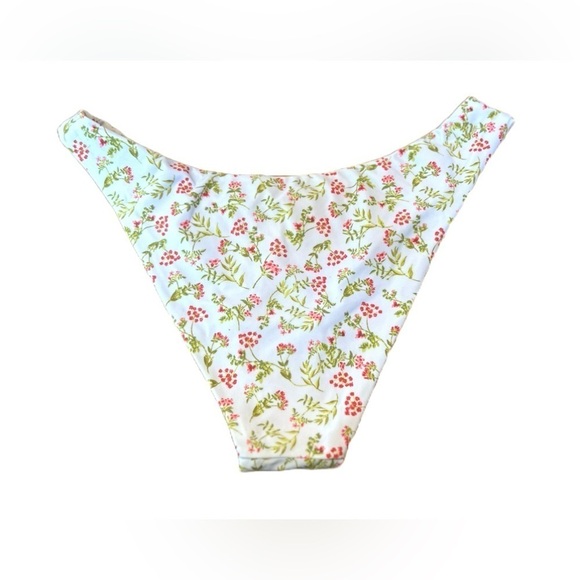NWT J. Crew Curved Waist Cheeky Bikini Bottom in Cloud Meadow Floral, Medium. - Picture 5 of 14